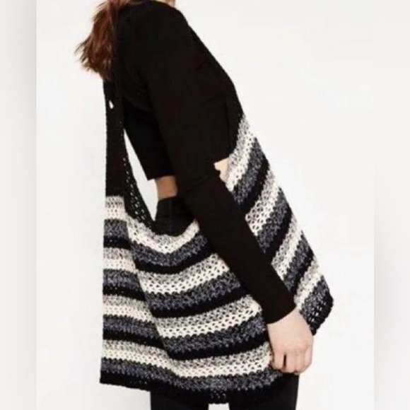 Zara Knit Collection Oversized Striped Top and Bottom Set - Effortless Style - Picture 1 of 5